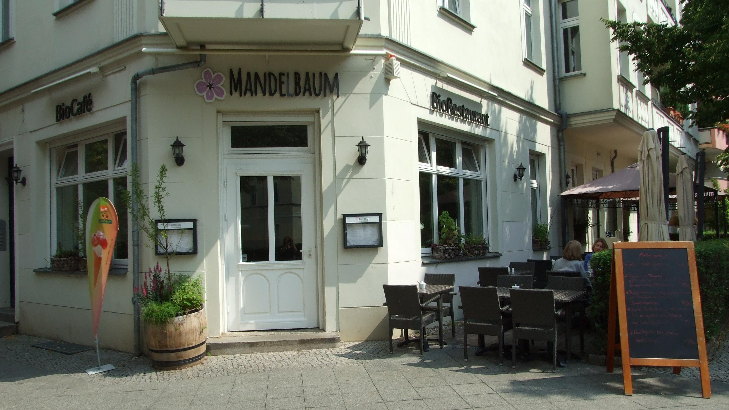 BioCafé und BioRestaurant Mandelbaum in Weißensee, Smetanastraße 9 in Berlin