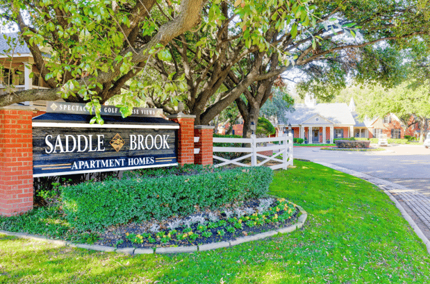 Images SaddleBrook Apartments