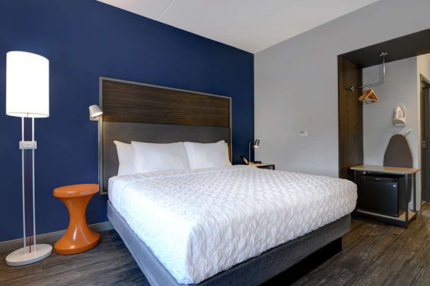 Images Tru by Hilton Franklin Cool Springs Nashville