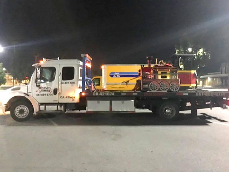 BROTHERS TOWING- towing service in Kern County