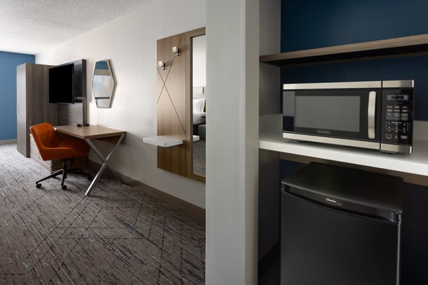 Images Holiday Inn Express & Suites Meriden by IHG