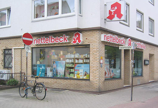 Aussenansicht der Nettelbeck-Apotheke