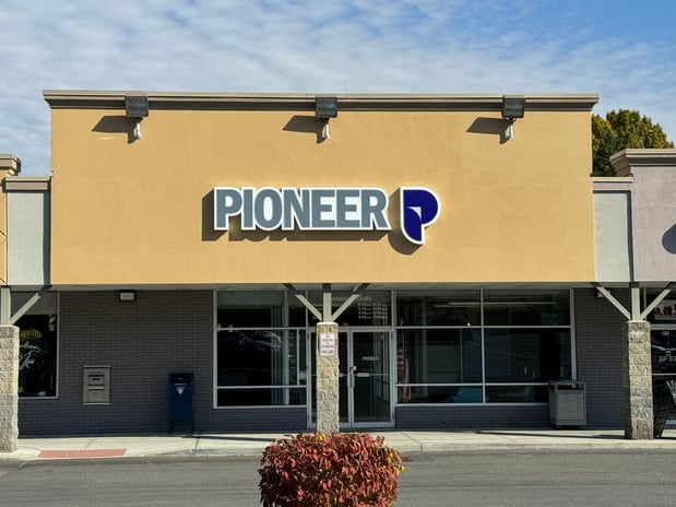 Images Pioneer - Glenmont Branch
