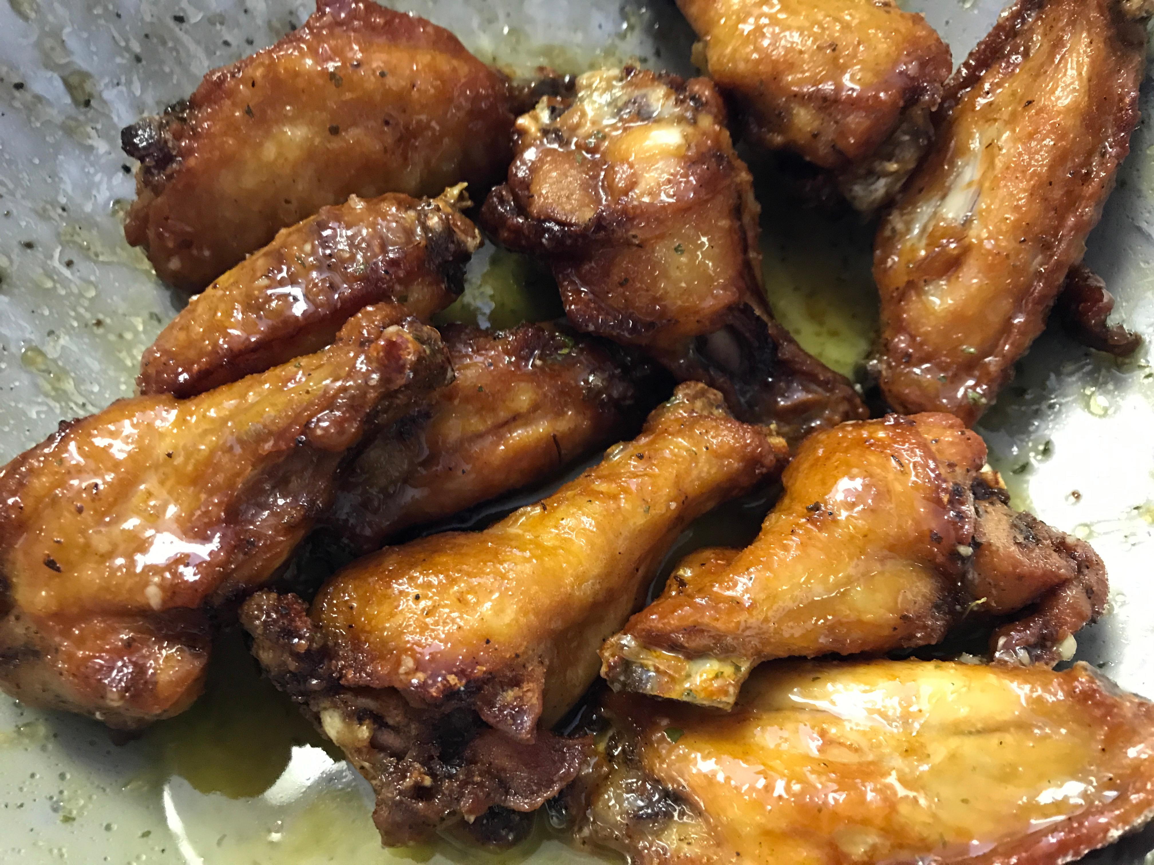 Hot Chicken Wings Made to Order Broadway Pizza & Subs West Palm Beach (561)855-6462