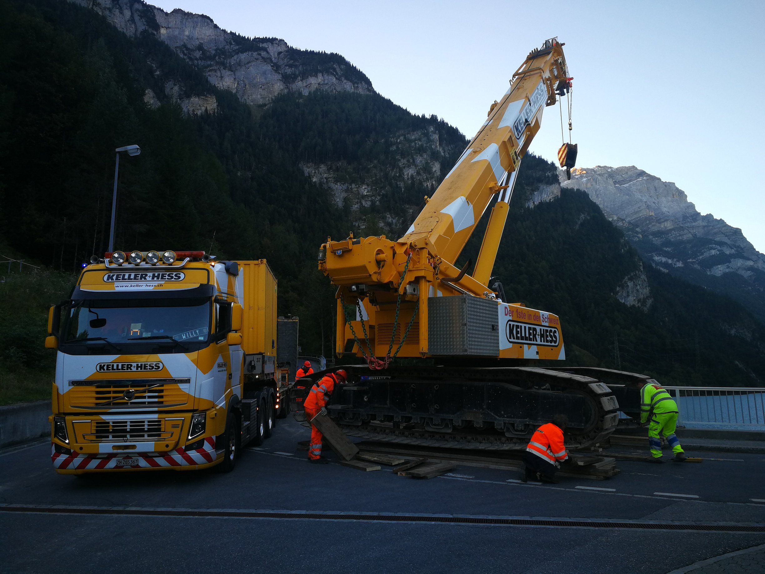 Keller + Hess AG, Riedthofstrasse 172 in Regensdorf