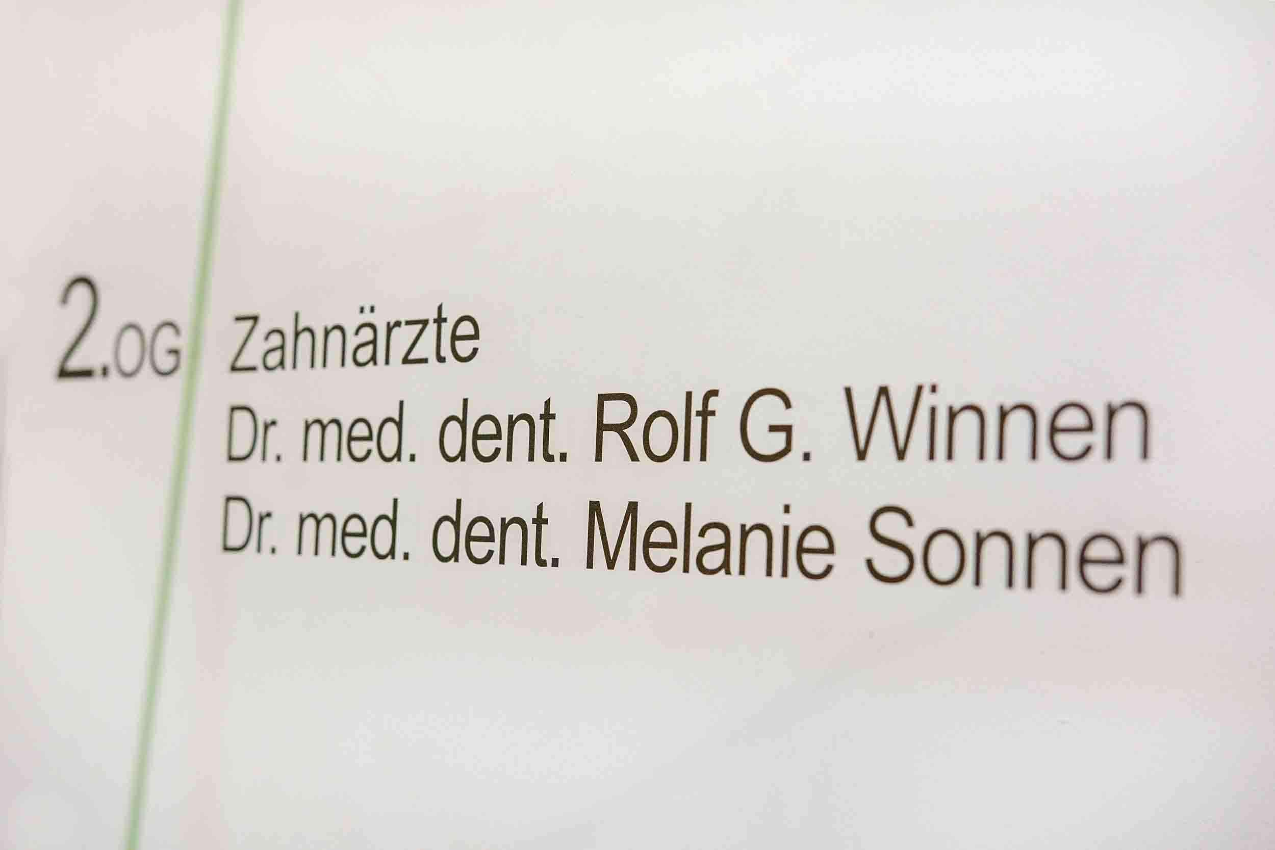 Zahnarzt am Kirchplatz Düsseldorf | Dr. Winnen, Dr. Sonnen, ZÄ Tillmann, Fürstenwall 146 in Düsseldorf