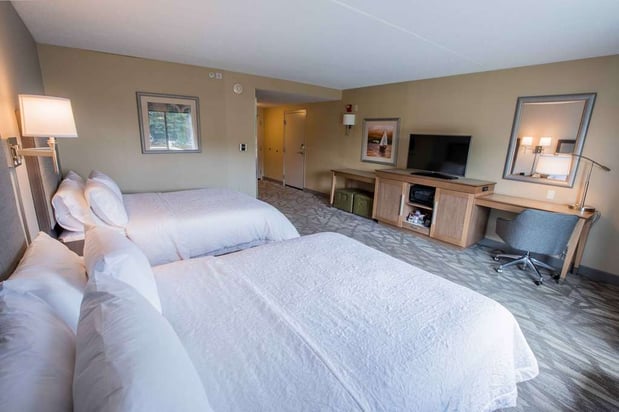 Images Hampton Inn & Suites Tilton