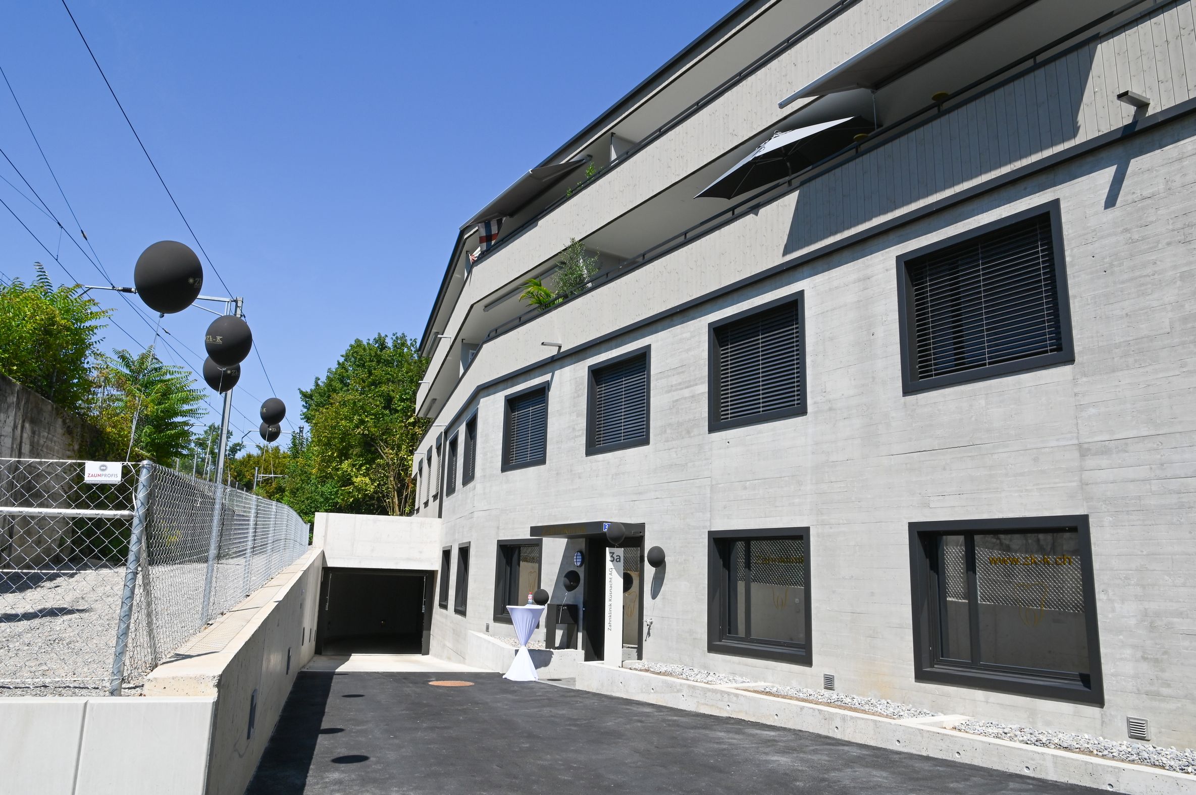 Bilder Zahnklinik Küsnacht AG