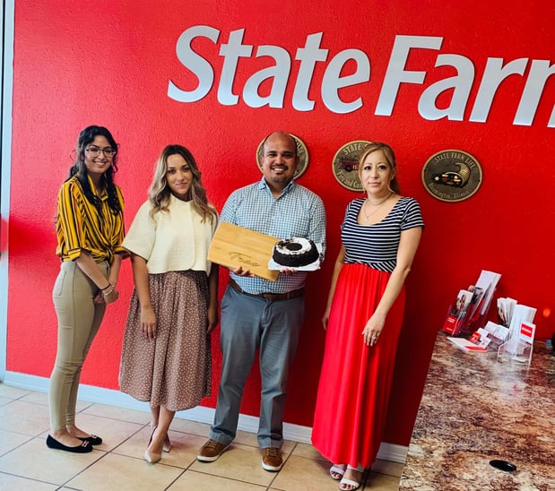 Images Trae Pena - State Farm Insurance Agent