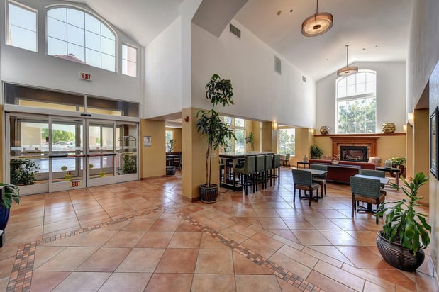 Images Holiday Inn Express & Suites Manteca City Center by IHG