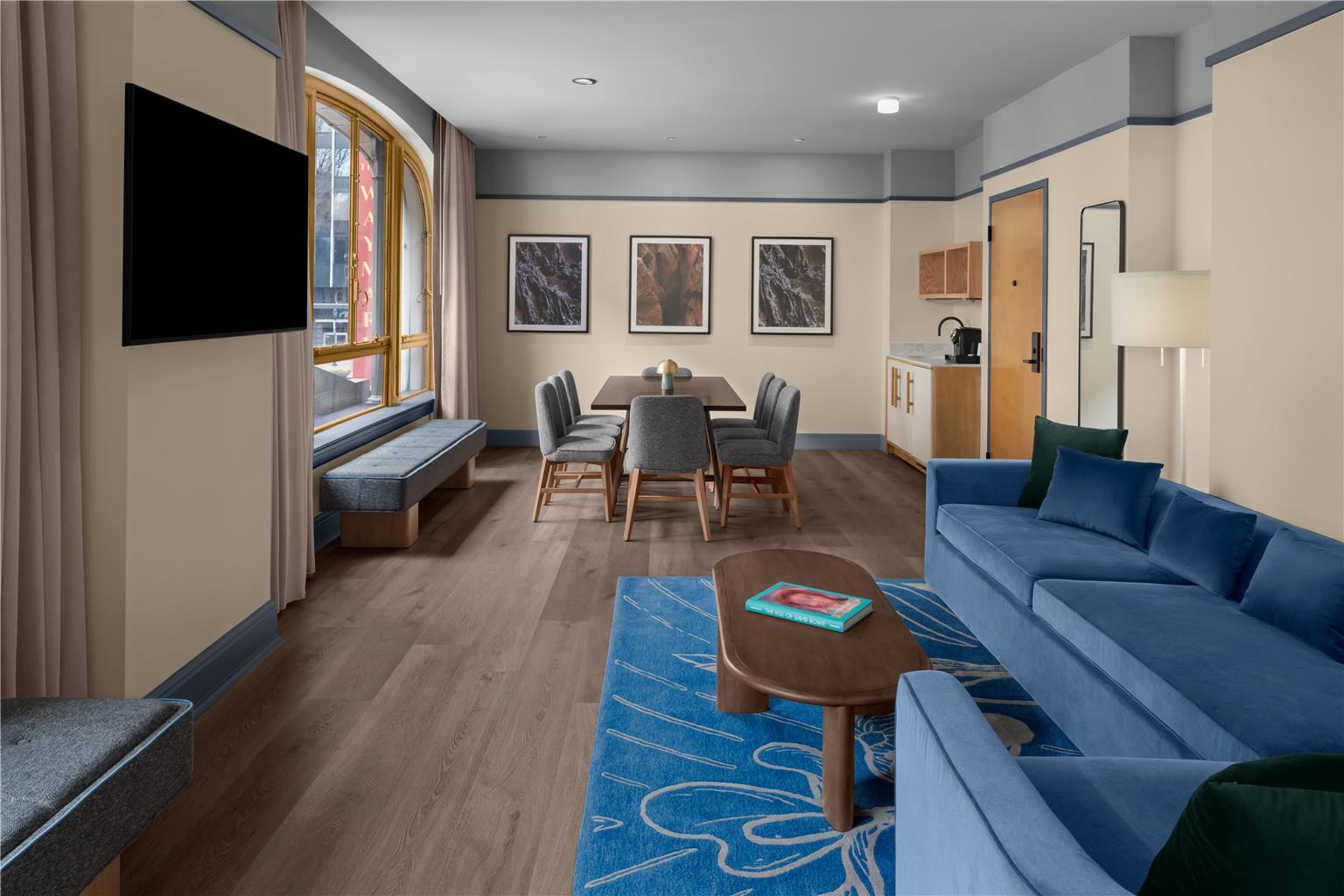 Guest room