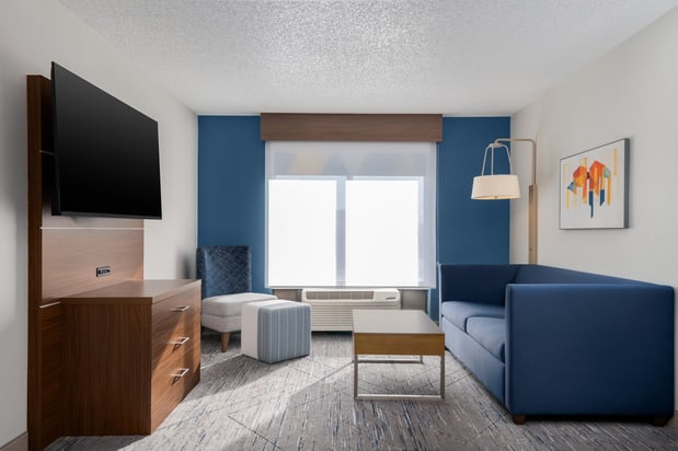 Images Holiday Inn Express & Suites Bentonville by IHG