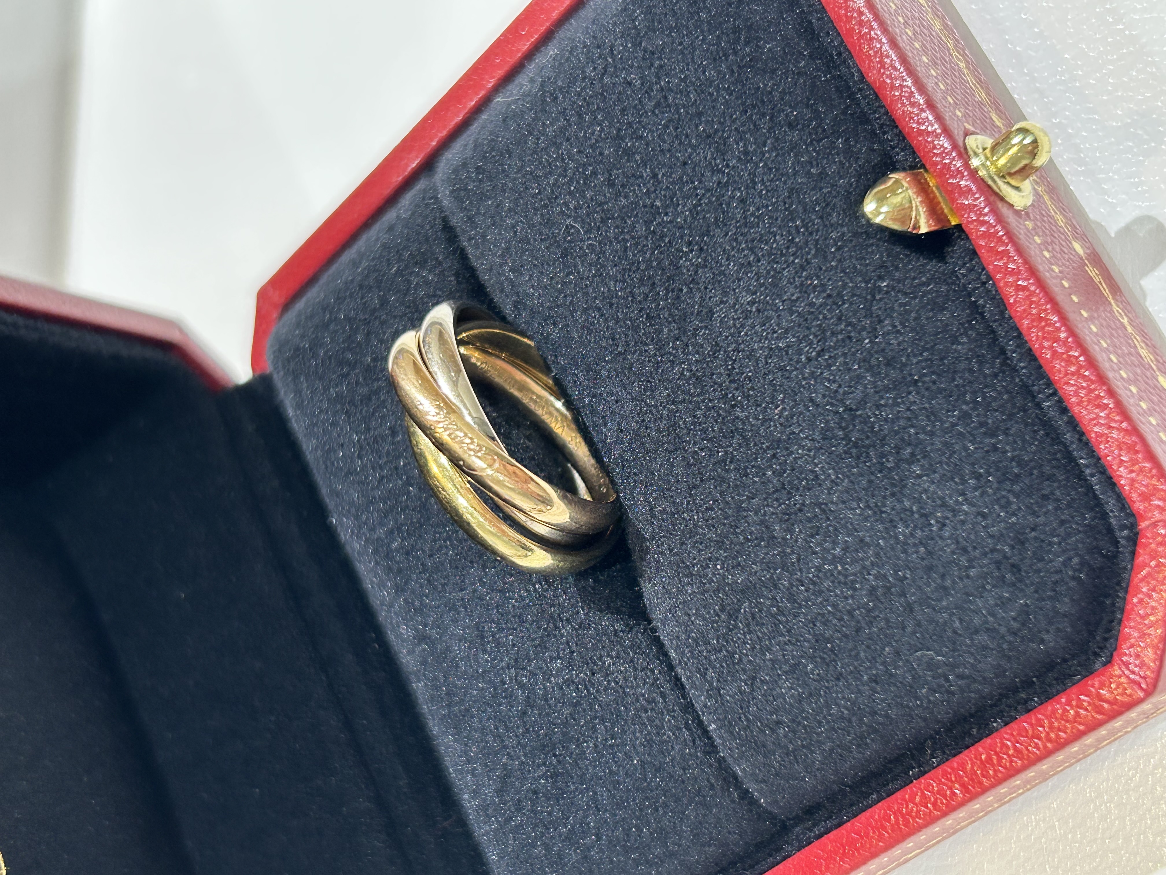 Images KOMEHYO（コメ兵）買取センター大丸須磨