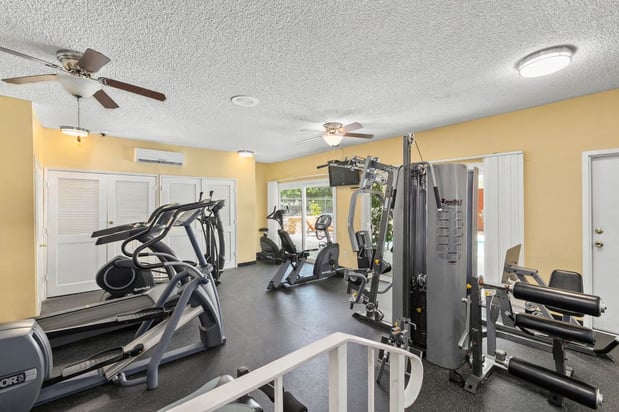 Images Lombardi Apartments