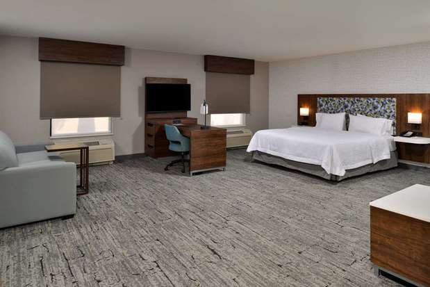 Images Hampton Inn & Suites Las Vegas Airport