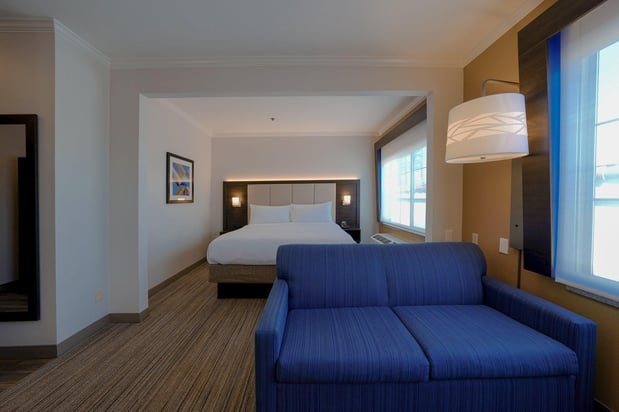 Images Holiday Inn Express & Suites Santa Clara - Silicon Valley by IHG