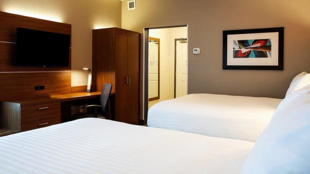 Images Holiday Inn Express & Suites Louisville Downtown by IHG
