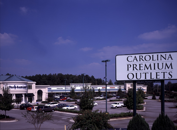 Images Carolina Premium Outlets
