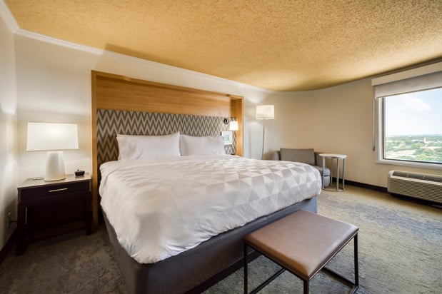 Images Holiday Inn Mobile-Dwtn/Hist. District by IHG