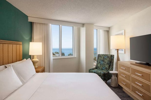 Images Embassy Suites by Hilton Deerfield Beach Resort & Spa
