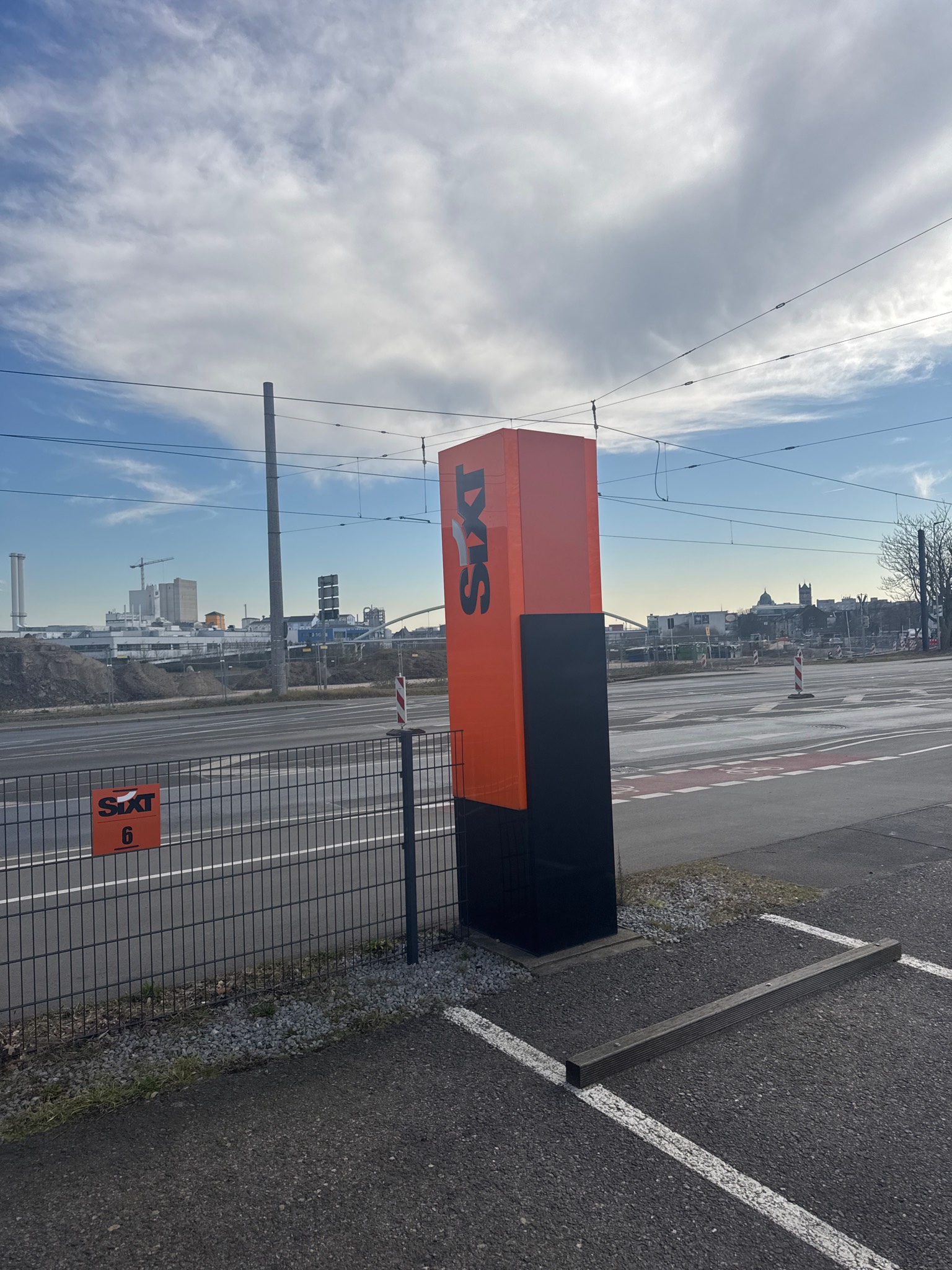 SIXT Autovermietung Neuss, Duesseldorfer Str. 6 in Neuss