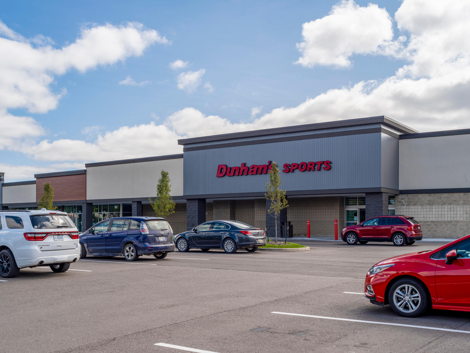 Dunham's Sports at Silver Pointe Shopping Center