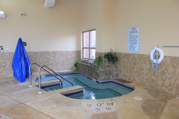 Images Holiday Inn Madison at the American Center by IHG