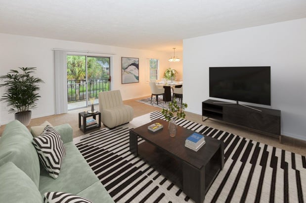 Images Reserve at Lake Pointe Apartment Homes