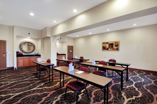 Images Hampton Inn & Suites Hemet