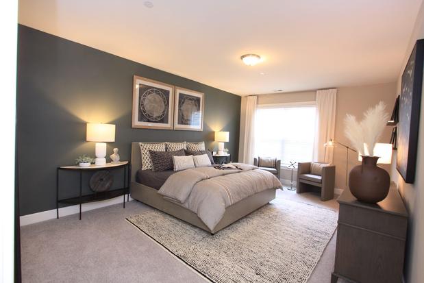 Images Barclay Glen Apartments