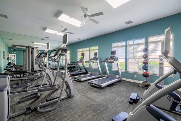 Images Carden Place Apartment Homes