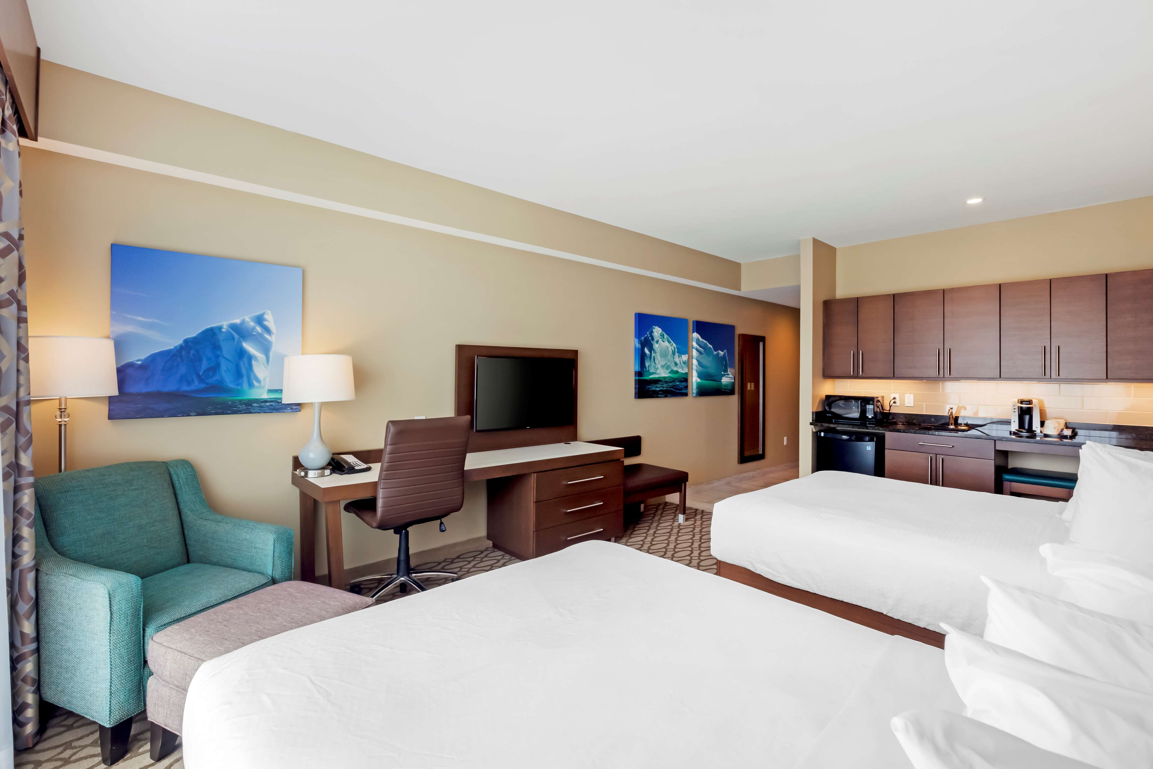 Images Best Western Plus St. John's Airport Hotel And Suites