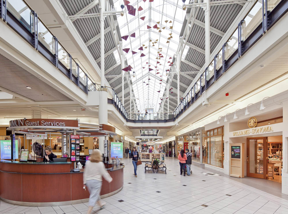 Welcome To The Mall of New Hampshire - A Shopping Center In