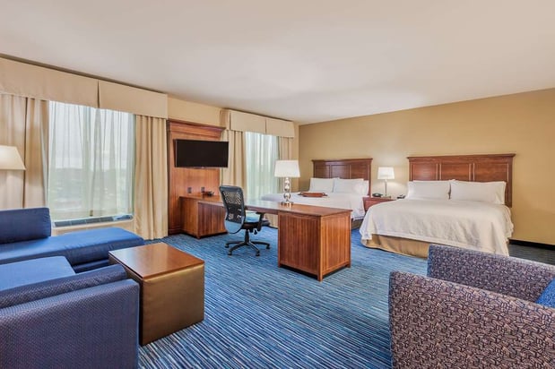 Images Hampton Inn & Suites Downtown Owensboro/Waterfront