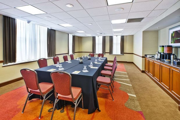 Images Hilton Garden Inn Cleveland Downtown