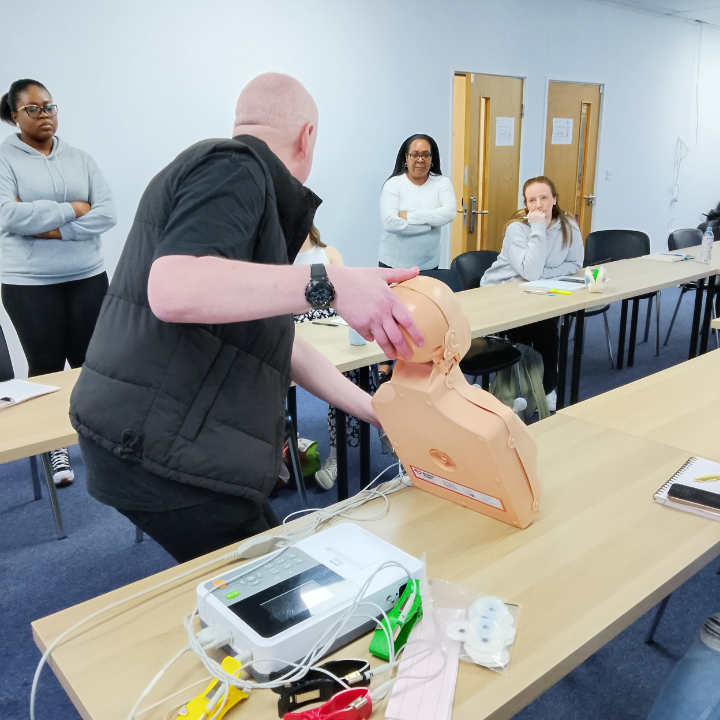 Images Phlebotomy Training Institute - London