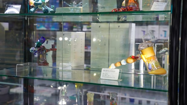 Images Sky High Smoke Shop