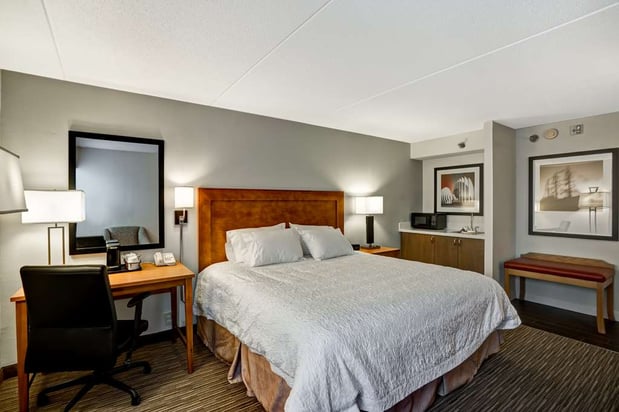 Images Hampton Inn Norfolk-Naval Base