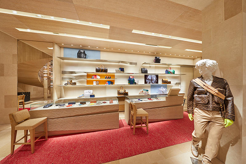 Mapstr - Shopping Louis Vuitton London New Bond Street - Luxe, Visita  Obligada, A voir, Activite