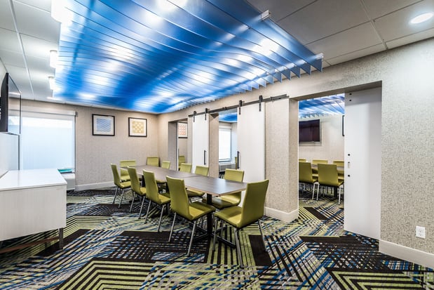 Images Holiday Inn Express Flint-Campus Area by IHG