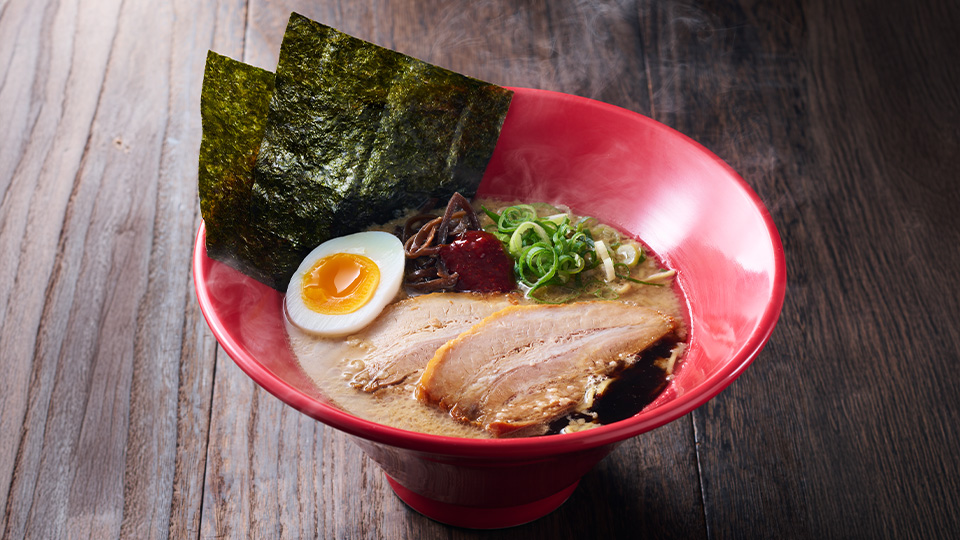 マスターマインド・ジャパンの黒いラーメン屋が青山に出現