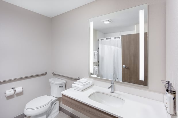 Images Holiday Inn Express Kearney by IHG