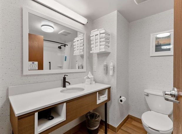 Images Hampton Inn & Suites Lake George