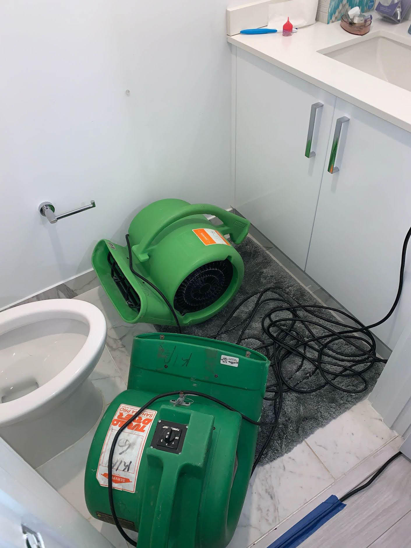 The best way to solve your leaking toilet is to call SERVPRO of Brickell