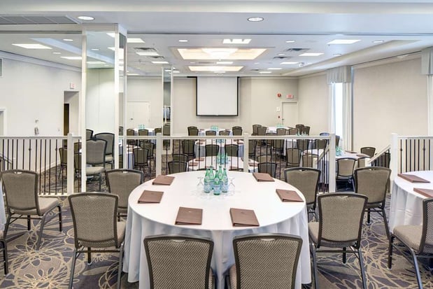 Images DoubleTree by Hilton Hotel Milwaukee Downtown