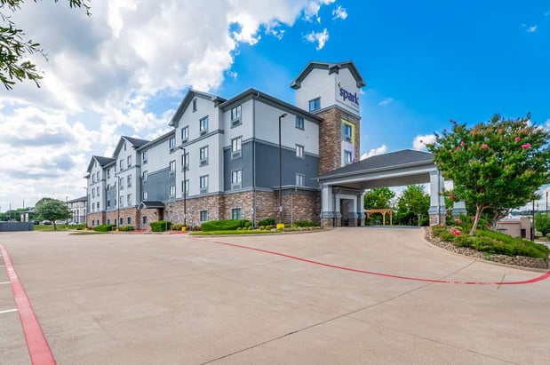 Images Spark by Hilton Longview