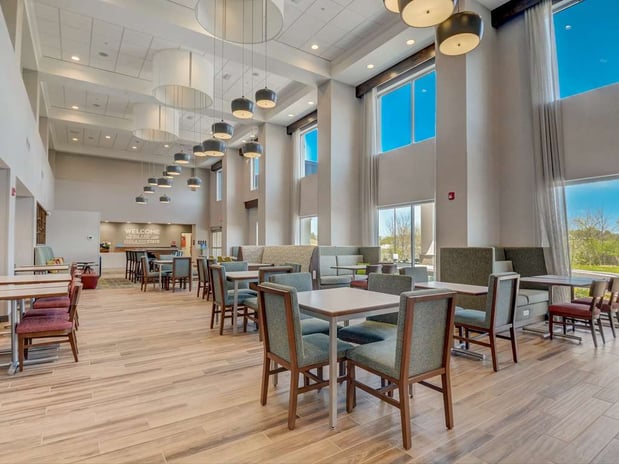 Images Hampton Inn and Suites Williamstown Ark Encounter
