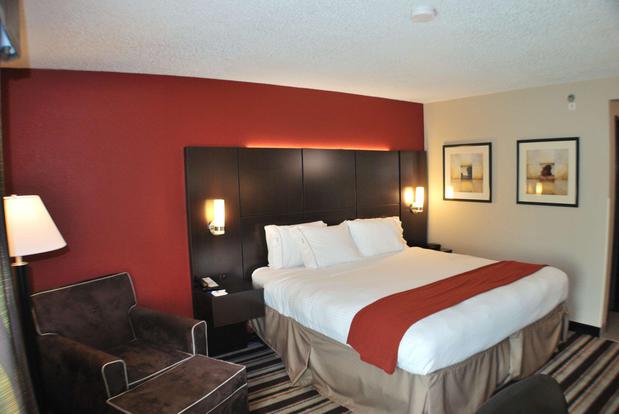Images Holiday Inn Express Nashville W I40/Whitebridge Rd by IHG