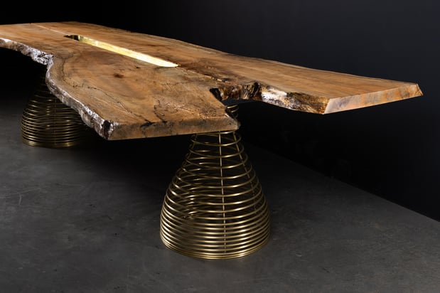 Images SENTIENT Furniture
