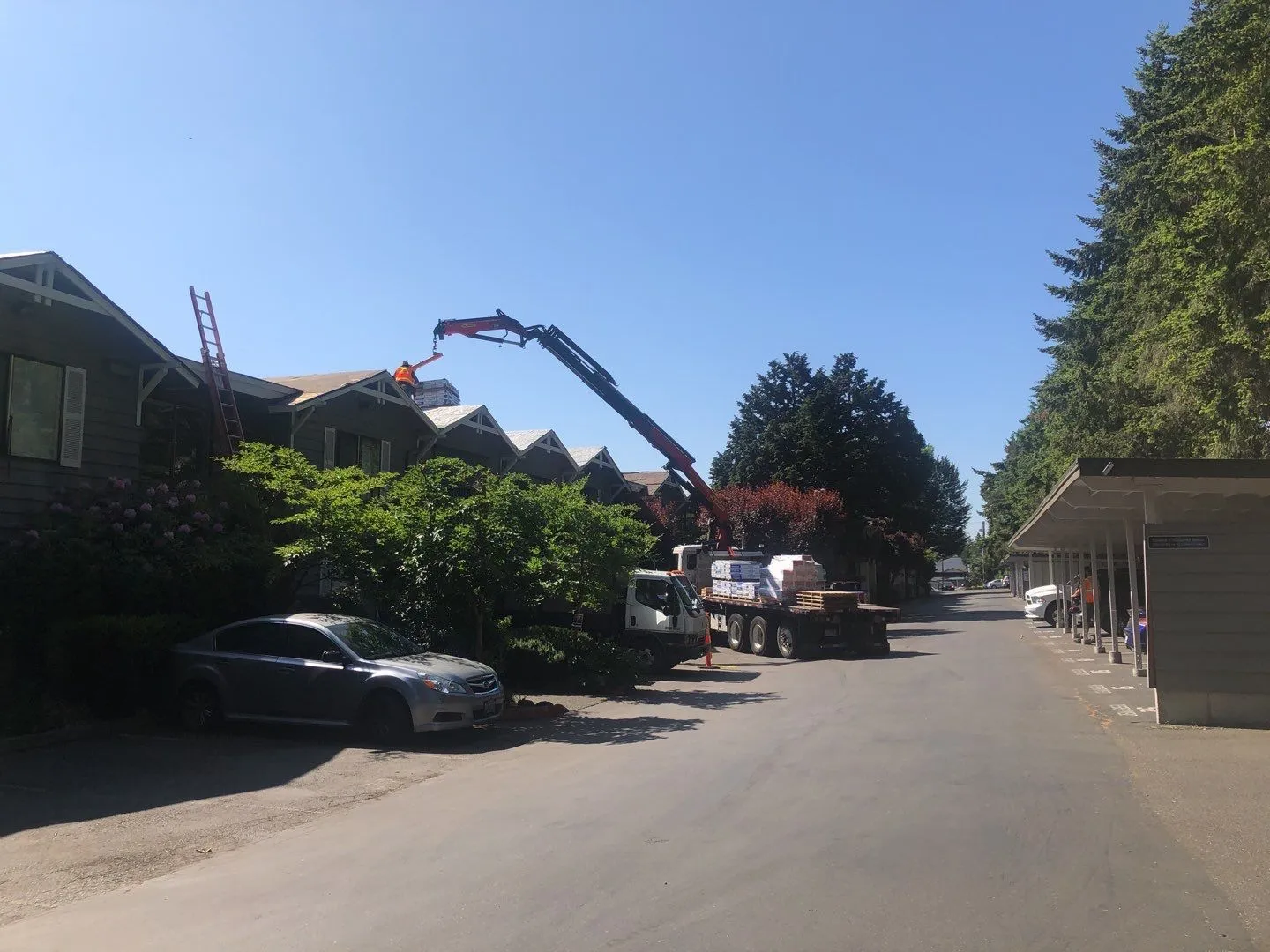 Axis Roof and Gutter, Inc. Image